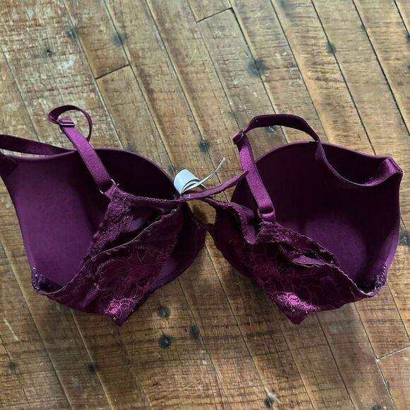 Victoria’s Secret t-shirt push-up full coverage 32DD bra - Picture 2 of 3